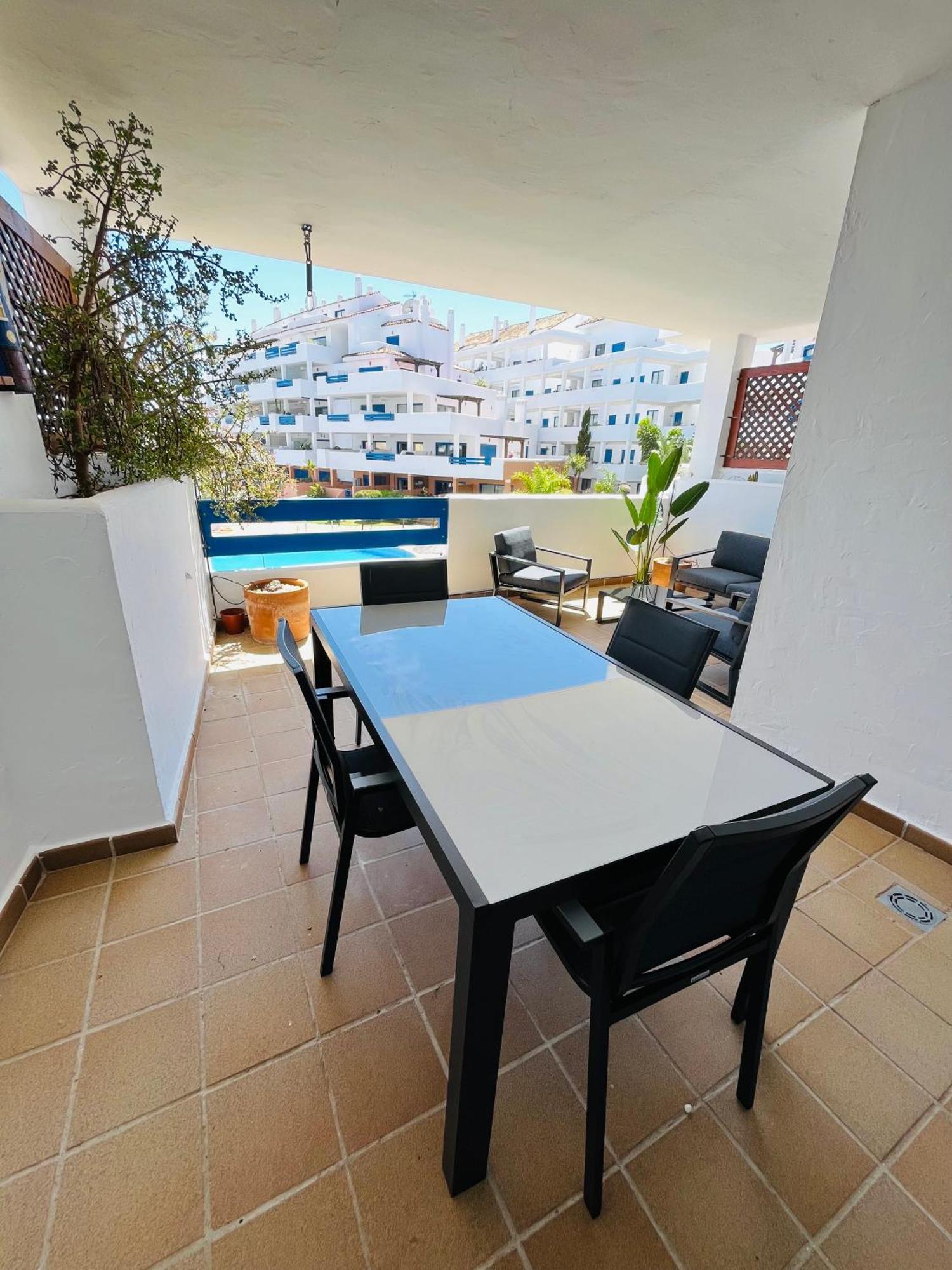 Duquesa Suites Golf And Garden Castillo de Sabinillas Екстериор снимка
